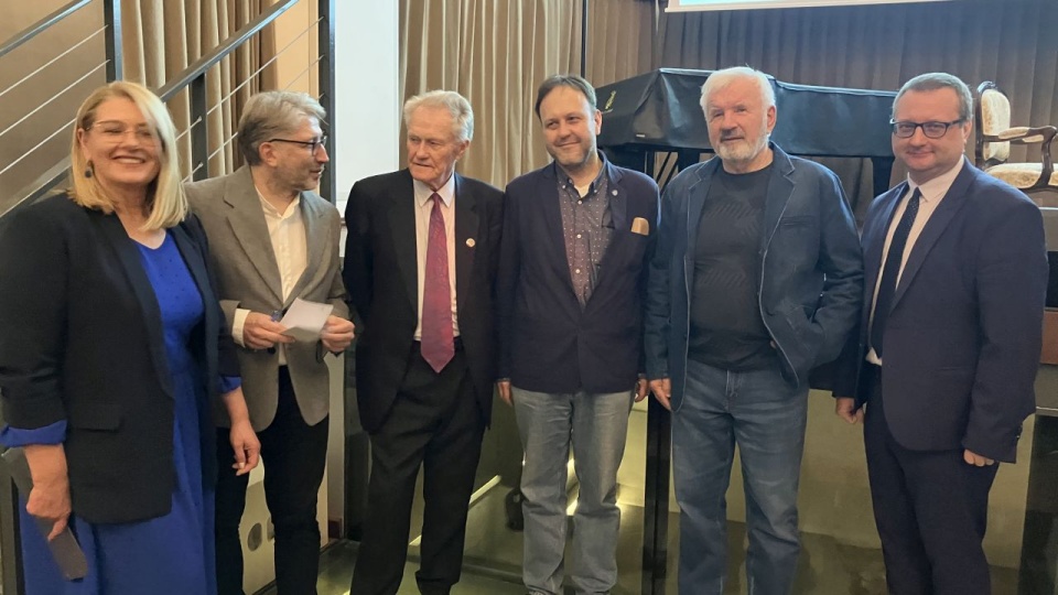 Profesor Edward Rymar wraz z Zamkiem Książąt Pomorskich oddali w ręce czytelników dwutomowe dzieło poświęcone życiu i działalności księcia Bogusława X. Fot. Małgorzata Frymus [Radio Szczecin]