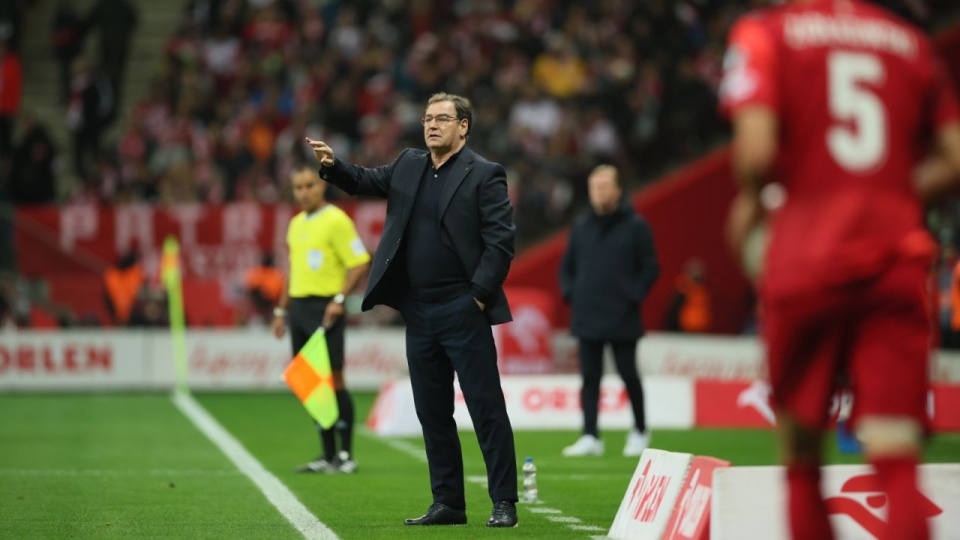 Trener reprezentacji Polski Jan Urban podczas meczu eliminacyjnego piłkarskich mistrzostw świata z Holandią w Warszawie. PAP/Leszek Szymański