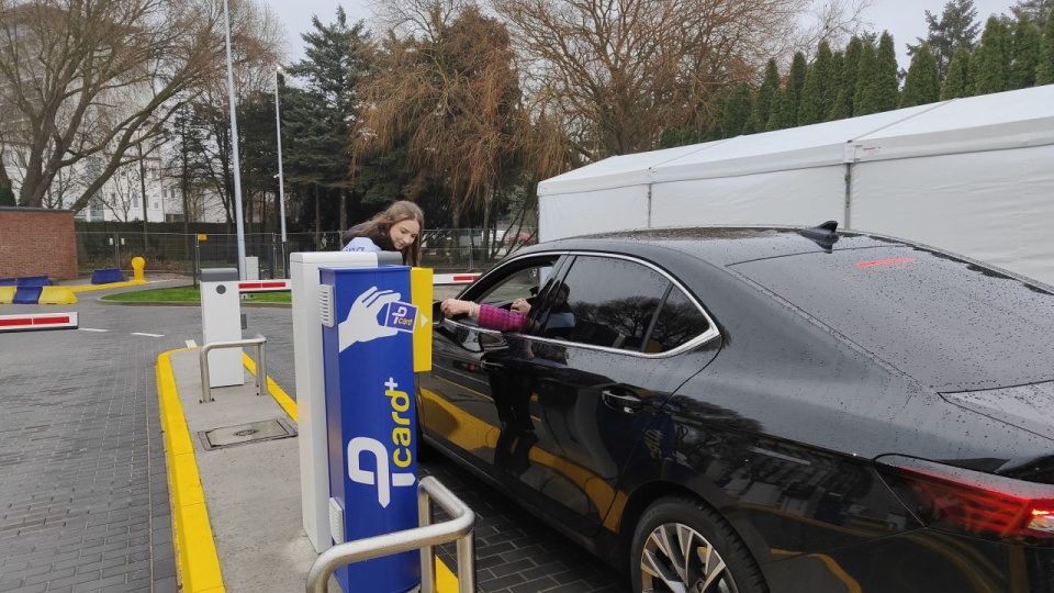 Otwarto największy parking w Kołobrzegu [ZDJĘCIA]