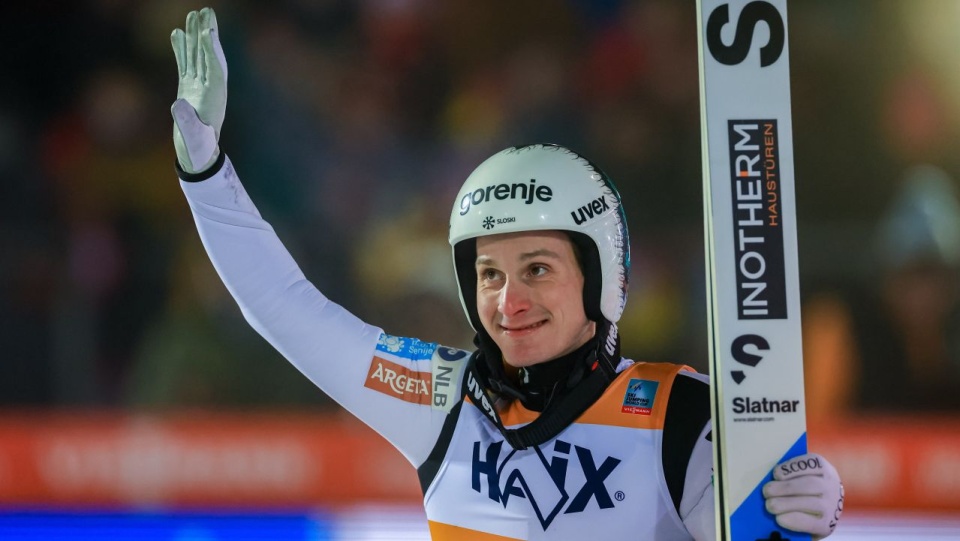 Puchar Świata w skokach. Prevc drugi raz wygrał w Klingenthal