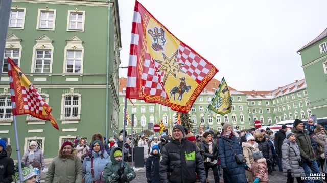 Fot. Kamila Kozioł [Radio Szczecin] Wspólne kolędowanie i kolorowy orszak ulicami Szczecina [WIDEO, ZDJĘCIA]