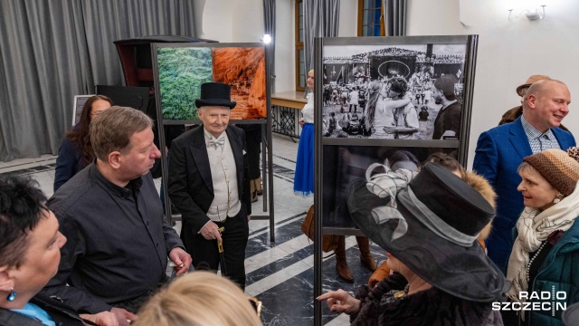 Fot. Robert Stachnik [Radio Szczecin] Miniony rok oczami 32 fotografów, Roczna wystawa STF [WIDEO, ZDJĘCIA]