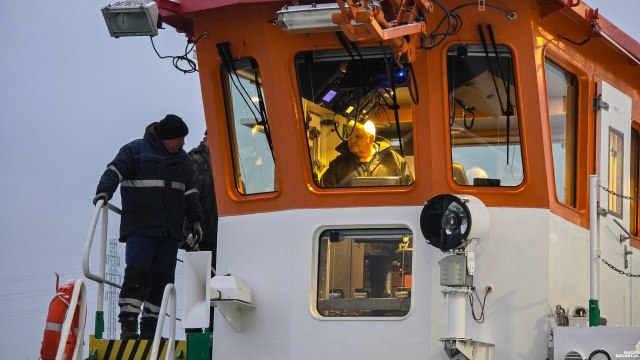 Fot. Wojciech Ochrymiuk [Radio Szczecin] Lodołamacze na Odrze rozbiją zatory [WIDEO, ZDJĘCIA]