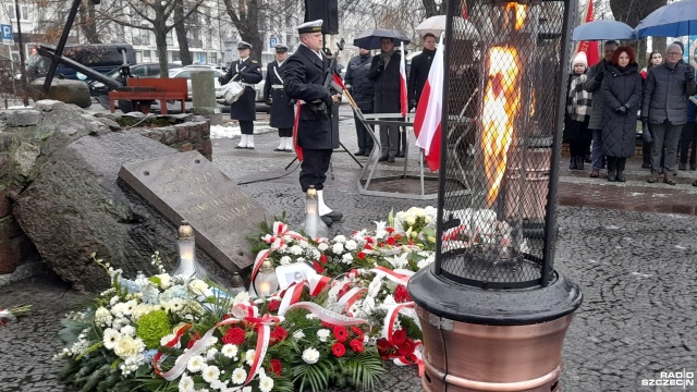 Fot. Joanna Maraszek [Radio Szczecin] W regionie upamiętniono ofiary "Heweliusza" [ZDJĘCIA]