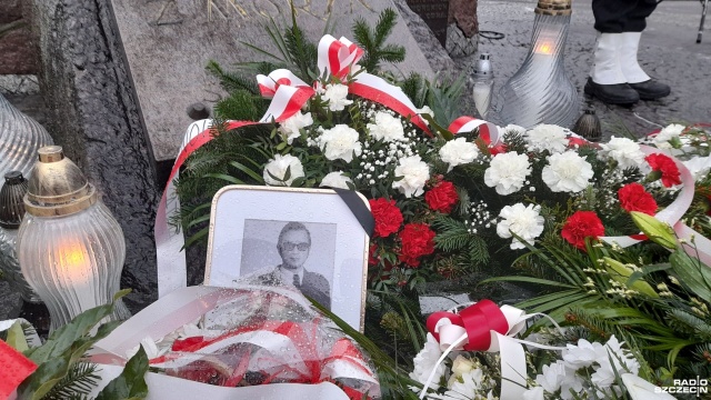 Fot. Joanna Maraszek [Radio Szczecin] W regionie upamiętniono ofiary "Heweliusza" [ZDJĘCIA]
