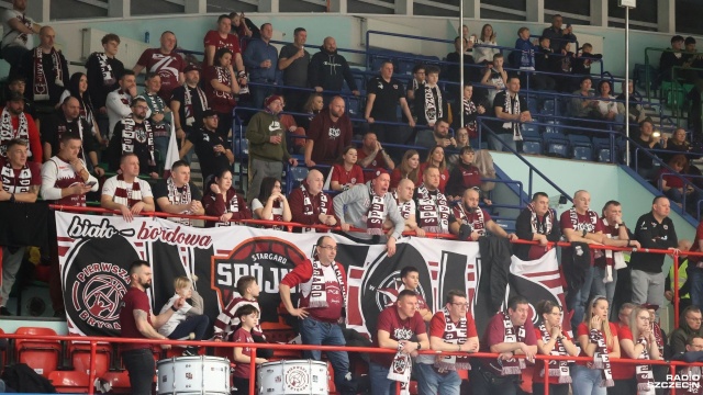 Fot. Przemysław Polanin [Radio Szczecin] Kotwica Kołobrzeg wygrała koszykarskie derby [ZDJĘCIA]