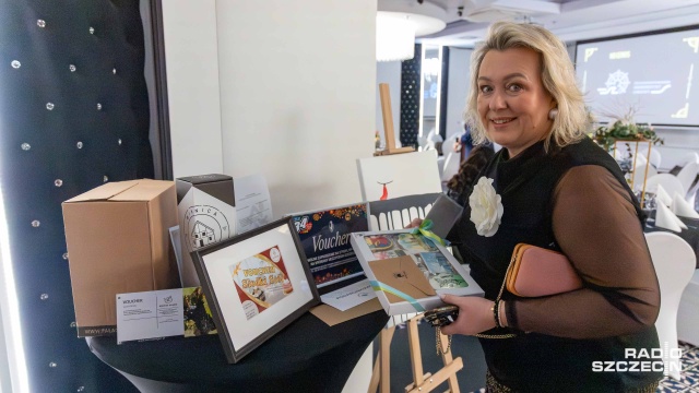 Fot. Robert Stachnik [Radio Szczecin] Charytatywny bal na rzecz Stowarzyszenia Hospicjum Królowej Apostołów w Tanowie [ZDJĘCIA]