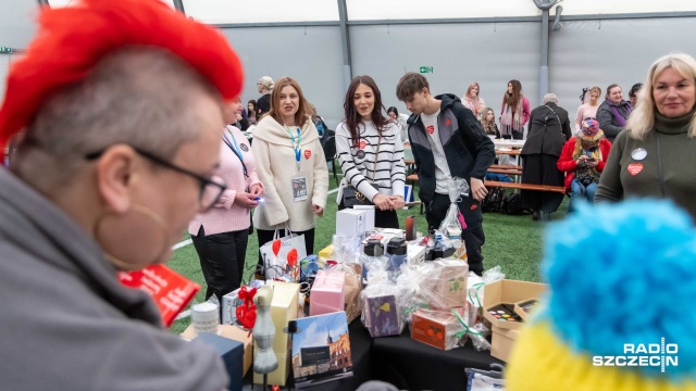 Fot. Robert Stachnik [Radio Szczecin] Stołczyn też gra dla WOŚP. Kwesta, warsztaty i "normalny kręcioł" [ZDJĘCIA]