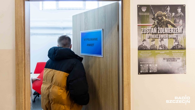 Fot. Robert Stachnik [Radio Szczecin] Ruszyła kwalifikacja wojskowa w regionie [WIDEO, ZDJĘCIA]