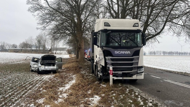 Fot. Komenda Powiatowa Policji w Świdwinie Trudne warunki na drogach regionu. Wiele wypadków i kolizji [ZDJĘCIA]