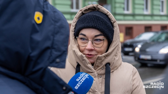 Fot. Robert Stachnik [Radio Szczecin] Sytuacja na chodnikach w mieście: "posypane,ale wszystkiego nie da rady zrobić" [WIDEO, ZDJĘCIA]