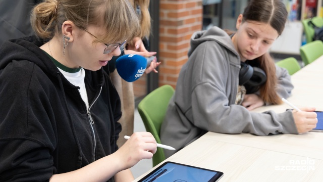 Fot. Robert Stachnik [Radio Szczecin] Warsztaty animacji cyfrowej w MBP na Matki Teresy z Kalkuty [WIDEO, ZDJĘCIA]