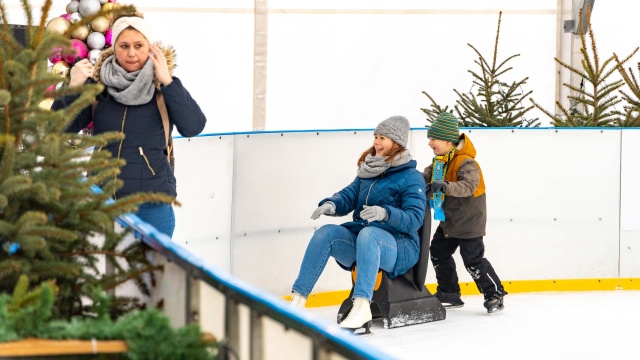 Fot. Robert Stachnik [Radio Szczecin] Niedziela na łyżwach. Szczecinianie korzystają z zimy [WIDEO, ZDJĘCIA]