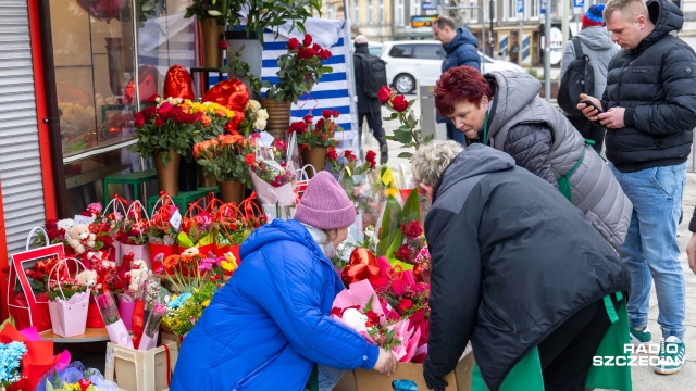 Fot. Robert Stachnik [Radio Szczecin] Idealny plan na święto zakochanych: kwiaty, kolacja, błyskotki [ZDJĘCIA]