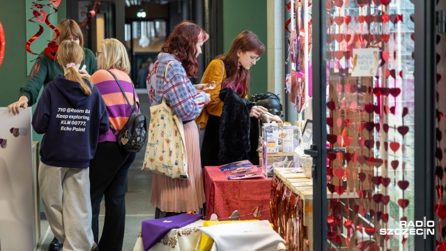 Fot. Robert Stachnik [Radio Szczecin] "Każdy zasługuje na miłość" - walentynki w schronisku dla zwierząt [WIDEO, ZDJĘCIA]