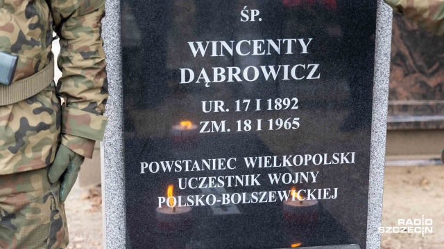 Fot. Robert Stachnik [Radio Szczecin] Grób powstańca wielkopolskiego ocalony od zapomnienia [ZDJĘCIA]