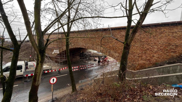 Fot. Robert Stachnik [Radio Szczecin] Remont wiaduktu kolejowego na ul. Strzałowskiej rozpoczęty [ZDJĘCIA]