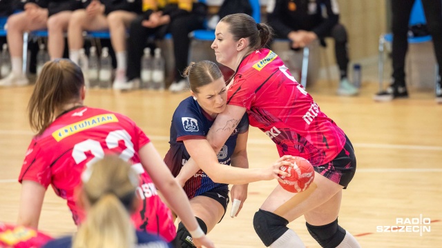 Fot. Robert Stachnik [Radio Szczecin] Piłkarki SPR Pogoni nie dały rady Koronie [ZDJĘCIA]