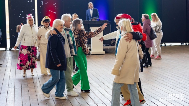 Fot. Robert Stachnik [Radio Szczecin] Kobiety świętowały na deskach Teatru Letniego [WIDEO, ZDJĘCIA]