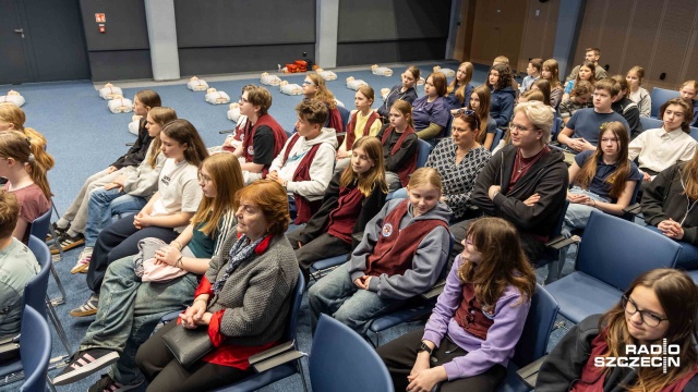 Fot. Robert Stachnik [Radio Szczecin] Młodzi wolontariusze uczyli się pierwszej pomocy [ZDJĘCIA]