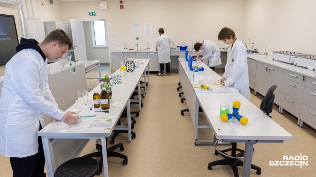 Fot. Robert Stachnik [Radio Szczecin] W Lubieszynie otwarto nowoczesny ośrodek szkoleniowy związany z przemysłem chemicznym [WIDEO, ZDJĘCIA]