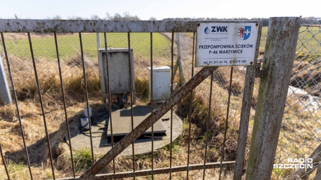Fot. Robert Stachnik [Radio Szczecin] Mieszkańcy Warzymic skarżą się na fetor [ZDJĘCIA]