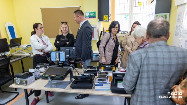 Fot. Robert Stachnik [Radio Szczecin] Osoby z niepełnosprawnościami mogły przetestować nowoczesny sprzęt [ZDJĘCIA]