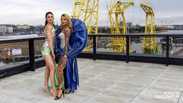 Fot. Robert Stachnik [Radio Szczecin] Pokaz mody pod dźwigozaurami, sesja na dachu MCN [WIDEO, ZDJĘCIA]