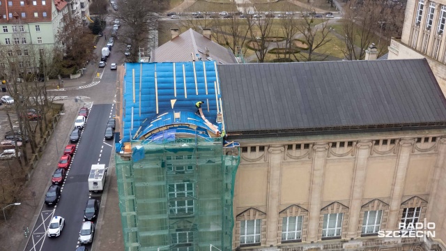Fot. Robert Stachnik [Radio Szczecin] Remont w szczecińskim Muzeum Narodowym zaczął się od dachu [WIDEO, ZDJĘCIA]