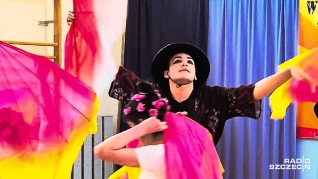 Fot. Robert Stachnik [Radio Szczecin] Młodzi ludzie odkrywali "Magię tańca" [ZDJĘCIA]