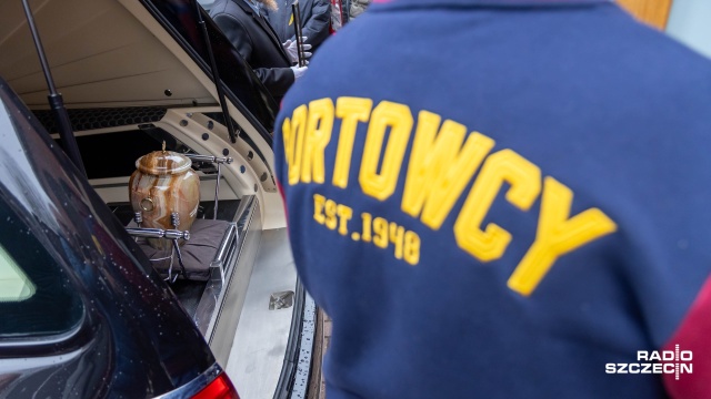 Fot. Robert Stachnik [Radio Szczecin] Pożegnanie legendy. "Marian Kielec był najwspanialszym zawodnikiem w historii Pogoni" [ZDJĘCIA]