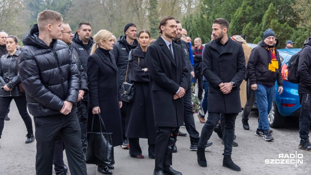 Fot. Robert Stachnik [Radio Szczecin] Pożegnanie legendy. "Marian Kielec był najwspanialszym zawodnikiem w historii Pogoni" [ZDJĘCIA]