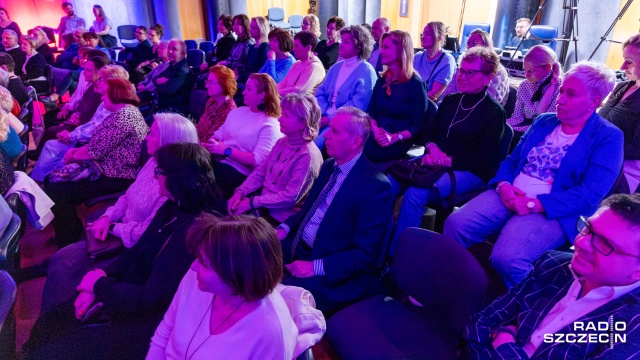 Fot. Robert Stachnik [Radio Szczecin] Jakub Gąsowski zaśpiewał Sinatrę w Radiu Szczecin [ZDJĘCIA]