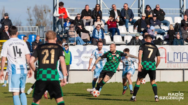 Fot. Robert Stachnik [Radio Szczecin] Piłkarze Świtu zremisowali ze Stalą [ZDJĘCIA]