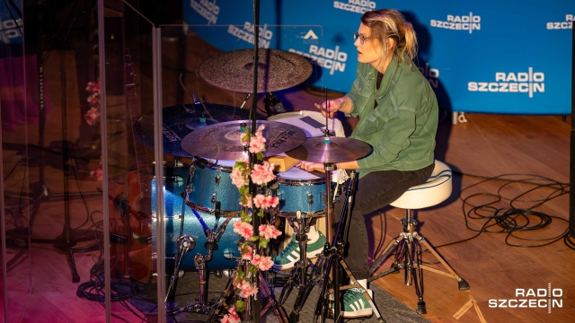 Fot. Robert Stachnik [Radio Szczecin] Muzyczny pierwszy dzień wiosny w studiu Radia Szczecin [ZDJĘCIA]