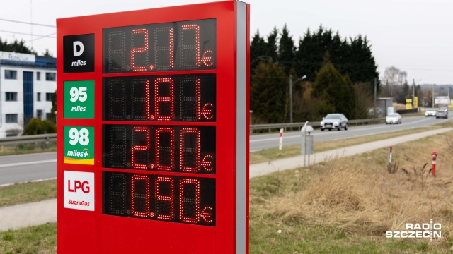 Fot. Robert Stachnik [Radio Szczecin] Niemcy przestali masowo przyjeżdżać na polskie stacje paliw [ZDJĘCIA]