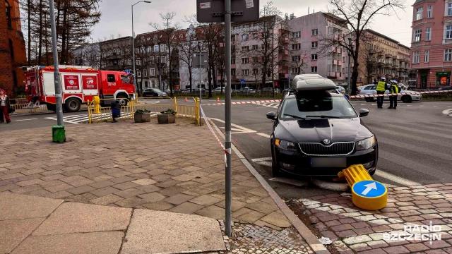 Fot. Robert Stachnik [Radio Szczecin] Wypadek w Alei Piastów w Szczecinie [ZDJĘCIA]