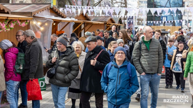 Fot. Robert Stachnik [Radio Szczecin] Jarmark w al. Kwiatowej zaprasza [WIDEO, ZDJĘCIA]