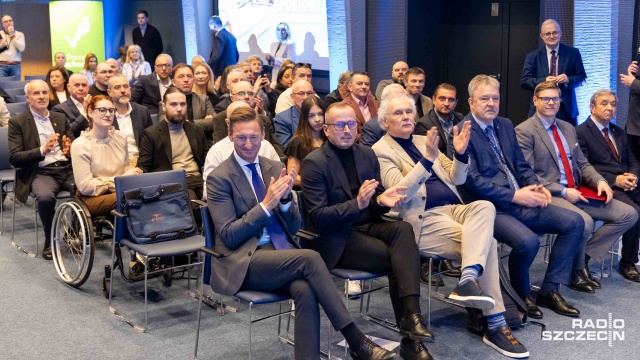 Fot. Robert Stachnik [Radio Szczecin] Sportowcy i trenerzy z nagrodami Marszałka Województwa [WIDEO, ZDJĘCIA]