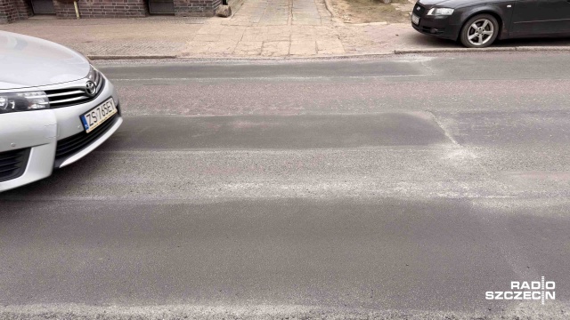 Fot. Robert Stachnik [Radio Szczecin] Spodziewali się remontu, a skończyło się na... łataniu dziur [ZDJĘCIA]