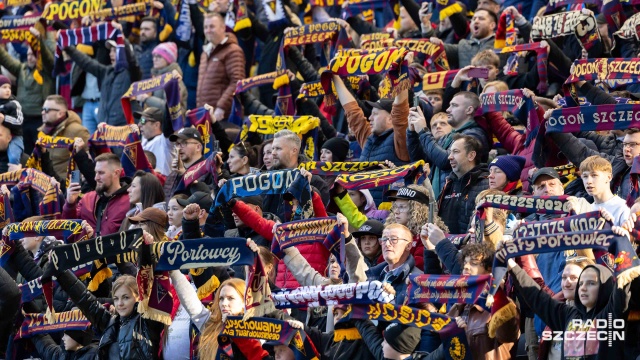 Fot. Robert Stachnik [Radio Szczecin] Świąteczny hit przy pełnych trybunach: Pogoń przegrała z Legią [RELACJE, ZDJĘCIA, SKŁADY]