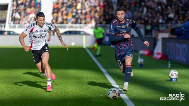 Fot. Robert Stachnik [Radio Szczecin] Świąteczny hit przy pełnych trybunach: Pogoń przegrała z Legią [RELACJE, ZDJĘCIA, SKŁADY]