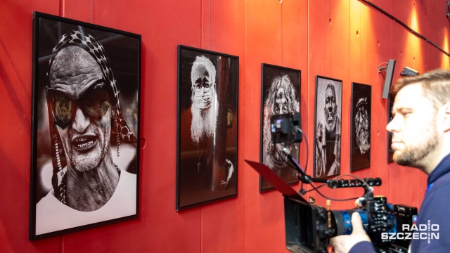 Fot. Robert Stachnik [Radio Szczecin] Wystawa pt. "Jestem Berlińczykiem" w Teatrze Polskim [ZDJĘCIA]