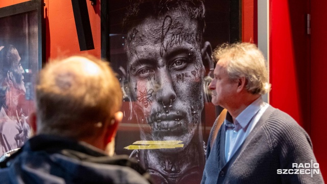 Fot. Robert Stachnik [Radio Szczecin] Wystawa pt. "Jestem Berlińczykiem" w Teatrze Polskim [ZDJĘCIA]