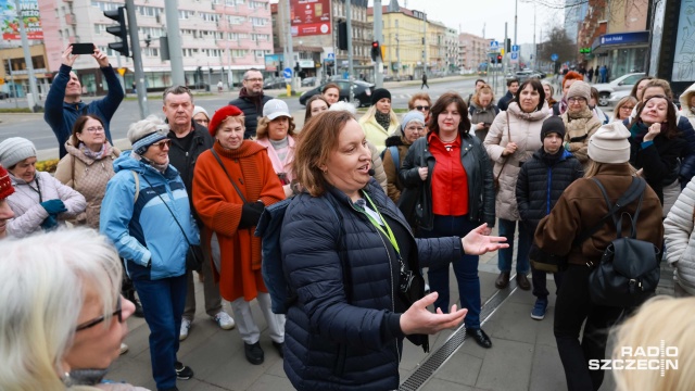 Fot. Robert Stachnik [Radio Szczecin] Magnoliowy spacer zgromadził dziesiątki Szczecinian [ZDJĘCIA]