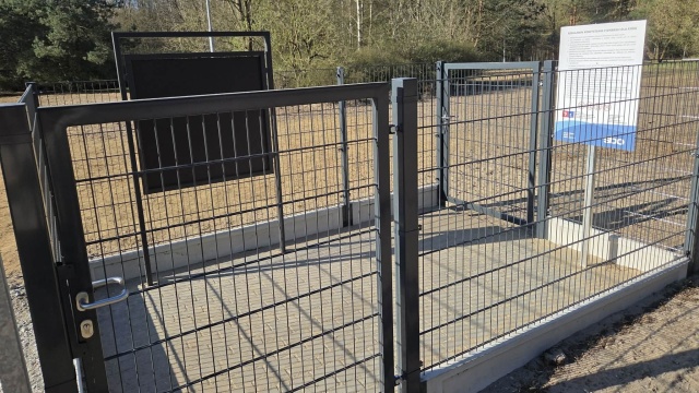 Fot. Urząd Miasta Szczecin Wybiegi dla psów w Szczecinie z nowymi urządzeniami [ZDJĘCIA]