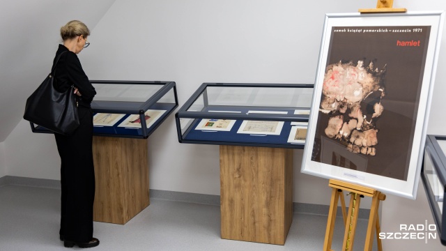 Fot. Robert Stachnik [Radio Szczecin] Wystawa z okazji 55. rocznicy wystawienia "Hamleta" w Szczecinie [ZDJĘCIA]