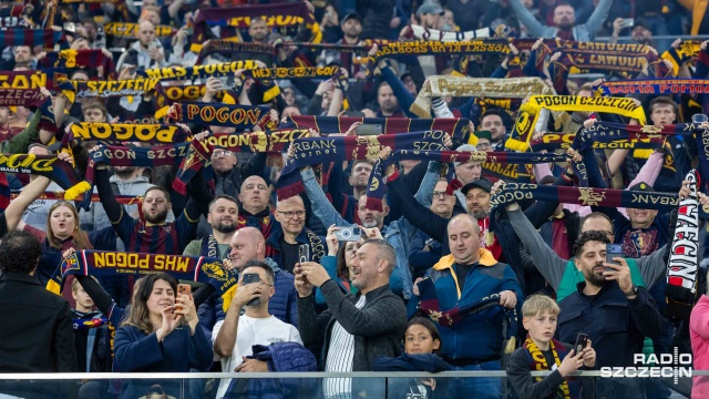 Fot. Robert Stachnik [Radio Szczecin] Porażka Pogoni na stadionie przy Twardowskiego [ZDJĘCIA]