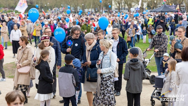 Fot. Robert Stachnik [Radio Szczecin] Marsz dla Życia ponownie na ulicach Szczecina [WIDEO, ZDJĘCIA]