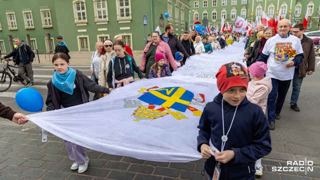 Fot. Robert Stachnik [Radio Szczecin] Marsz dla Życia ponownie na ulicach Szczecina [WIDEO, ZDJĘCIA]